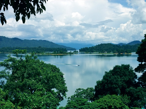 03-kenyir