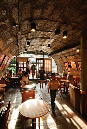 20.Starbucks Intramuros in Manila, Philippines02