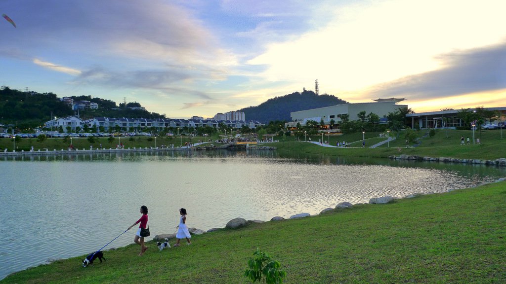 08DesaPark01
