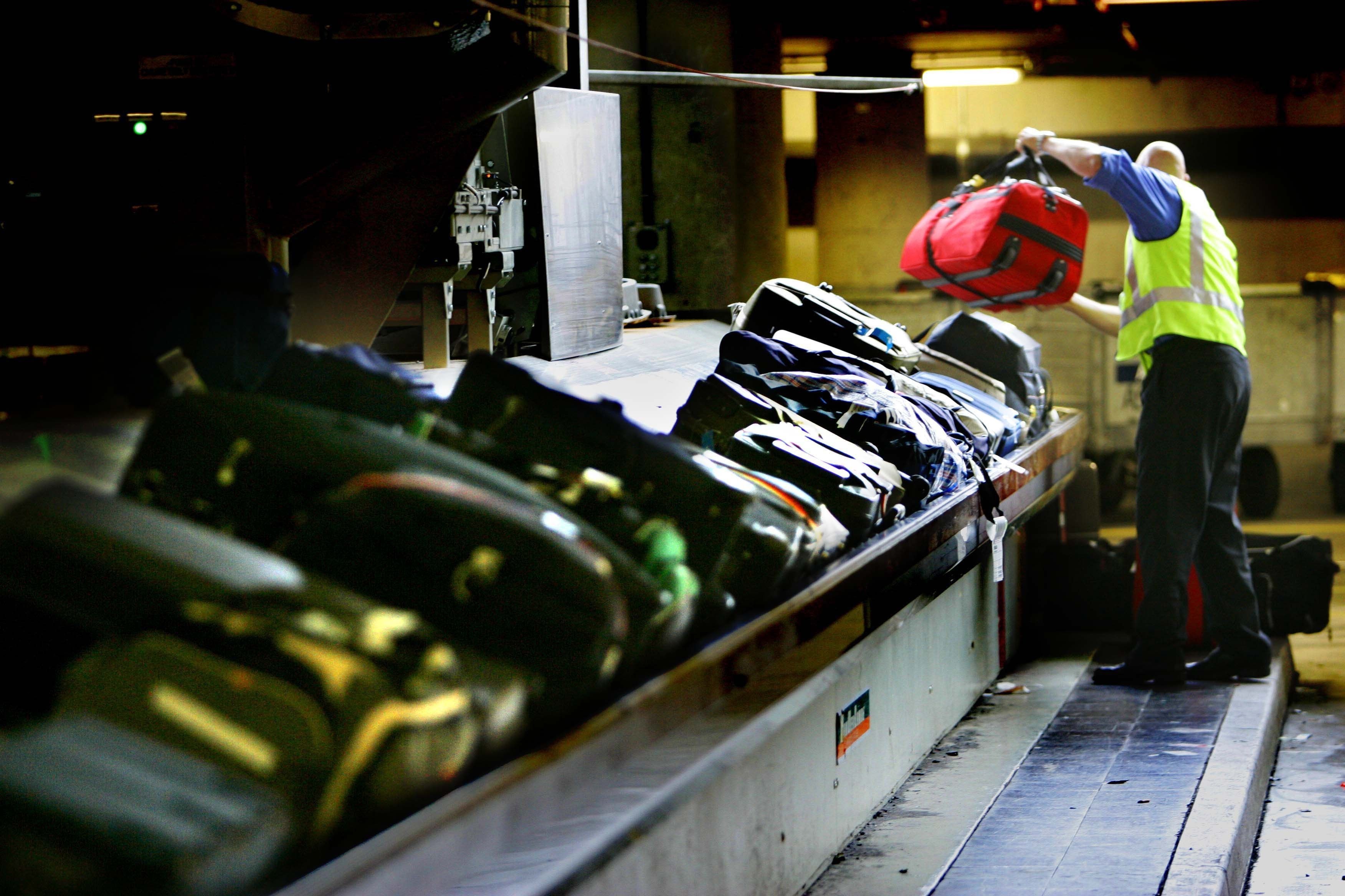 不想等到没耐心？现在教你简单2 招，让你一下飞机就拿到行李！ - Your Travel Companion